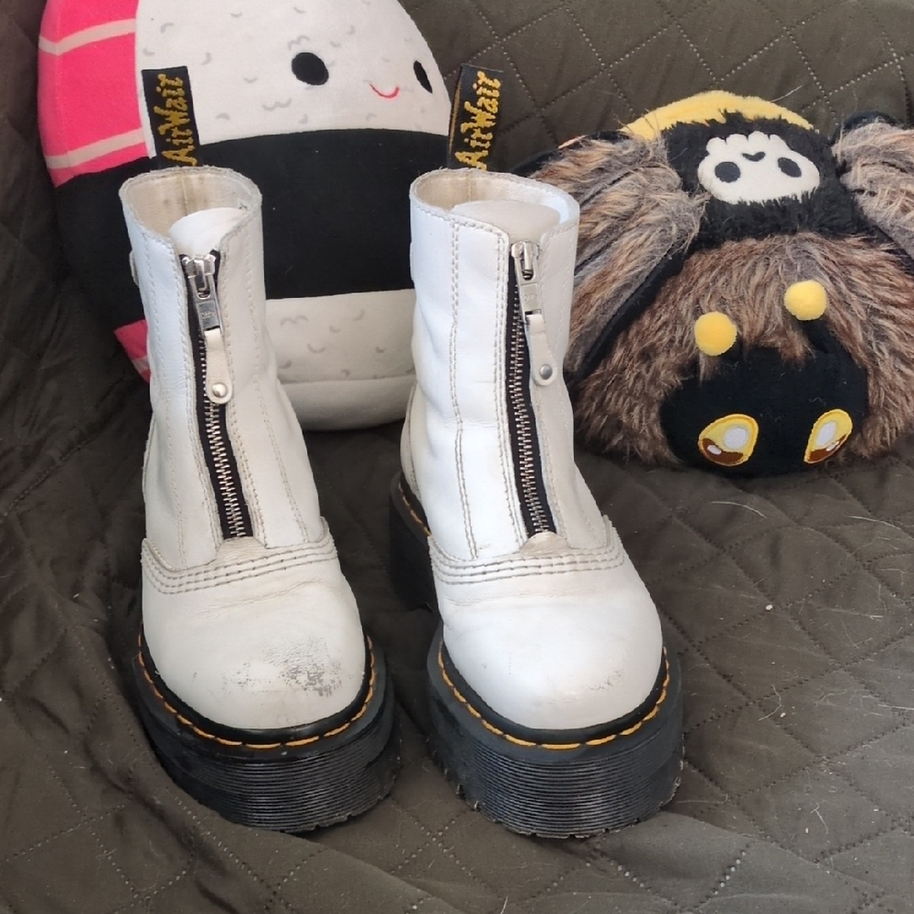 Dr. Martens Jetta Platforms